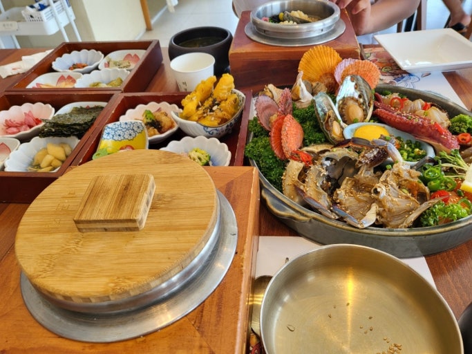 Traditional Korean hansik meal